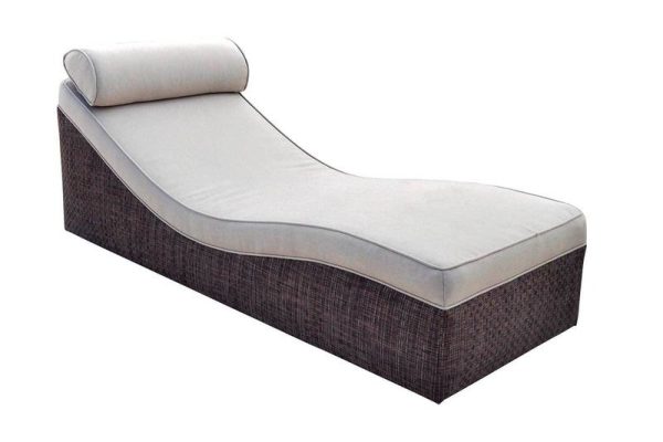 Tight Seat Cushioned Lounger