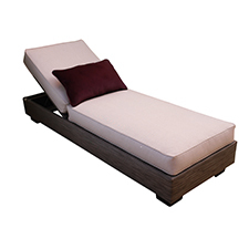 Daybeds & Loungers